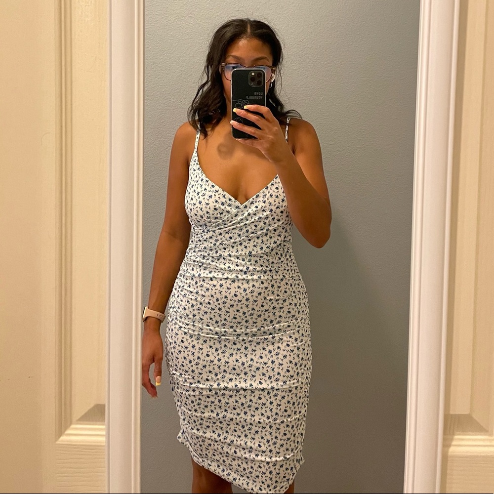 Side Ruched Floral Bodycon Dress